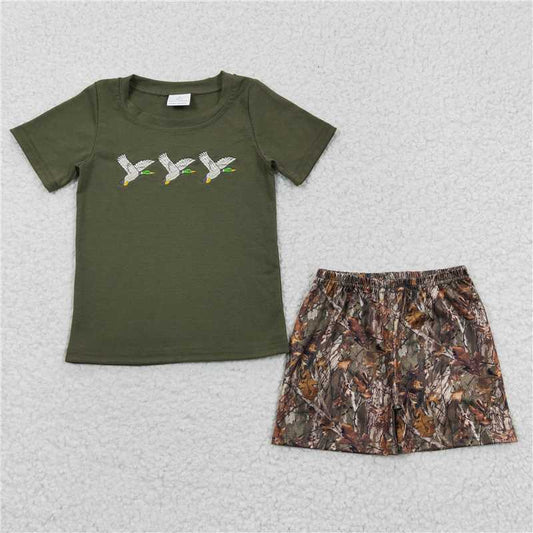Embroidered Three Ducks Green Short Sleeve Shorts Set